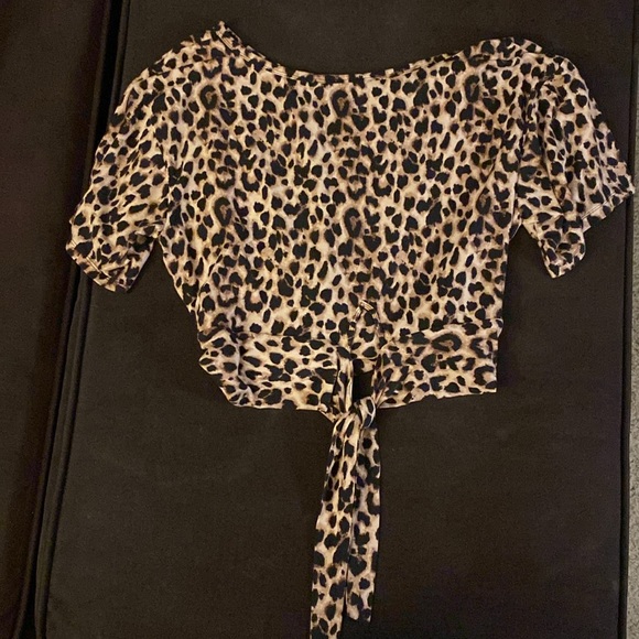 Victoria’s Secret leopard crop top very cute very sexy Extra large - Picture 1 of 5